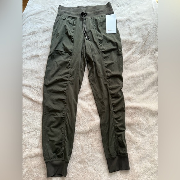 NWT Lululemon Dance Studio Jogger Dark Olive Size 6 - Picture 7 of 11